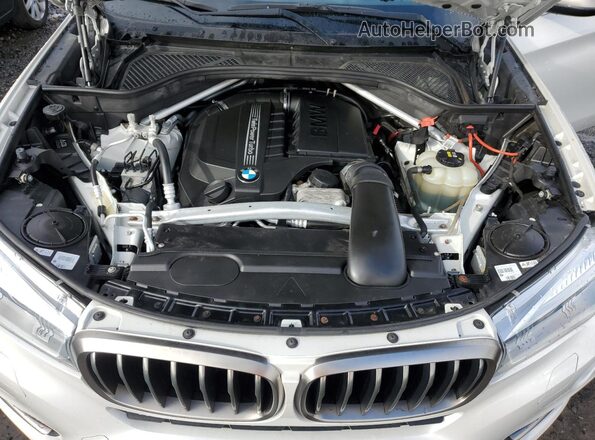 5UXKU2C55H0N85426 2017 BMW X6 Белый Вид подкапотного пространства