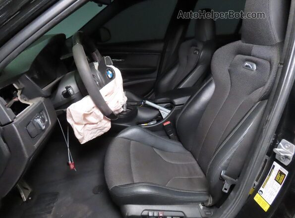WBS8M9C57G5D31217 2016 BMW M3 Black Widok tylnych siedzeń