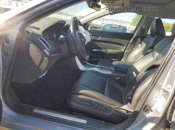 19UUB2F34JA004929 2018 ACURA TLX Серебряный Вид салона спереди