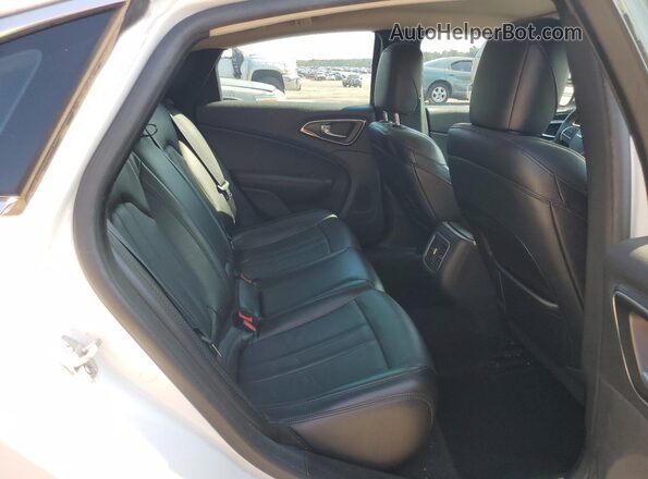 1C3CCCAB7HN509995 2017 CHRYSLER 200 Белый Вид задних сидений
