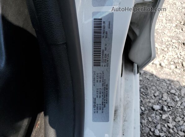 1C3CCCFB7HN509052 2017 CHRYSLER 200 Белый Вид подкапотного пространства