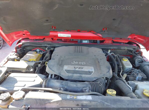 1C4BJWFG1GL128236 2016 JEEP WRANGLER UNLIMITED Красный Вид сзади