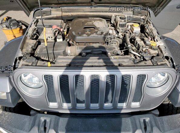 1C4HJXEN2LW213949 2020 JEEP WRANGLER Silver Vista del compartimento del motor
