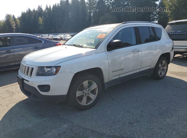 1C4NJCBAXGD615796 2016 JEEP COMPASS White Передня ліва чверть