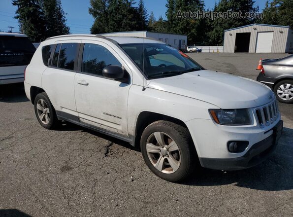 1C4NJCBAXGD615796 2016 JEEP COMPASS White Передня права чверть