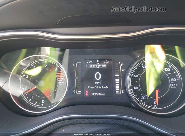 1C4PJLCB4MD125544 2021 JEEP CHEROKEE Gray Widok tylnych siedzeń