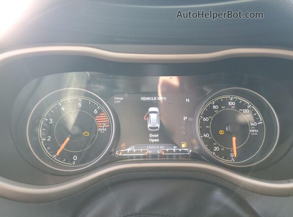 1C4PJLDB1JD523613 2018 JEEP CHEROKEE Белый Вид щитка приборов