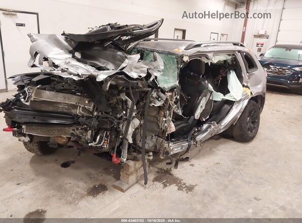 1C4PJMBX2KD186519 2019 JEEP CHEROKEE Серый Передняя левая четверть