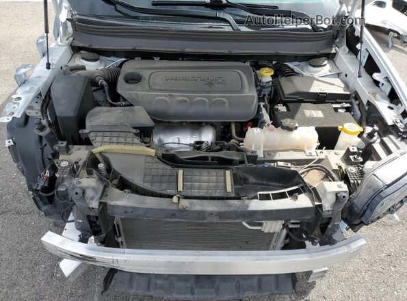 1C4PJMLB8MD183260 2021 JEEP CHEROKEE White Engine compartment view