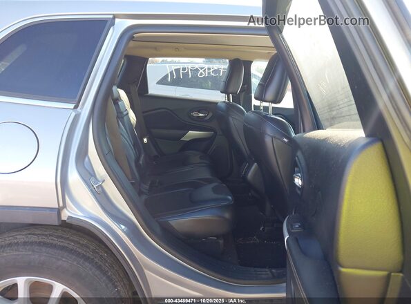 1C4PJMLX8JD514992 2018 JEEP CHEROKEE Серый Вид наклейки с VIN-кодом
