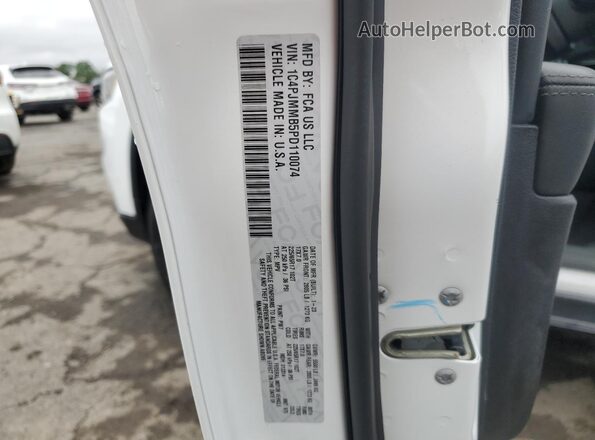 1C4PJMMB5PD110074 2023 JEEP CHEROKEE White 360 interior view