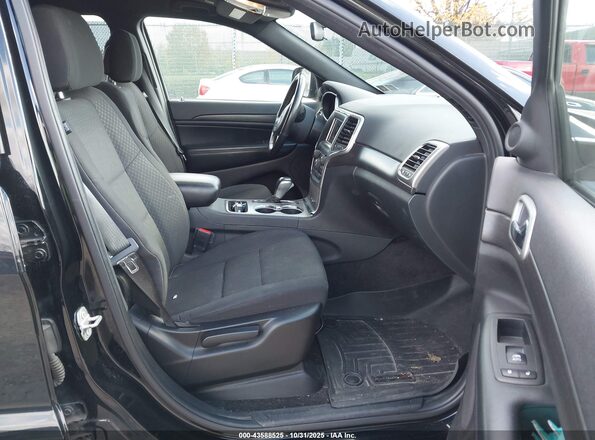 1C4RJFAG3JC503217 2018 JEEP GRAND CHEROKEE Черный Вид салона спереди