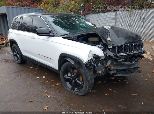 1C4RJHBG2N8557238 2022 JEEP GRAND CHEROKEE Белый Передняя правая четверть