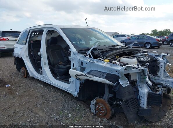 1C4RJHBG5PC523651 2023 JEEP GRAND CHEROKEE Белый Передняя правая четверть