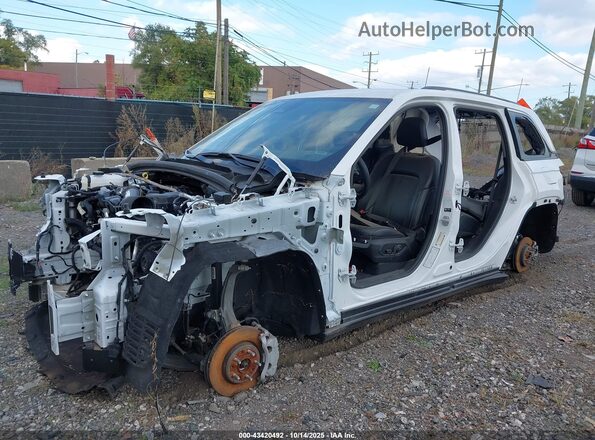 1C4RJHBG5PC523651 2023 JEEP GRAND CHEROKEE Белый Передняя левая четверть