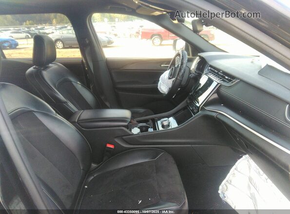 1C4RJKAG0P8865350 2023 JEEP GRAND CHEROKEE L Черный Вид салона спереди