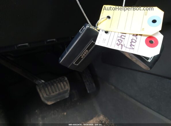 1C4RJYB65PC588992 2023 JEEP GRAND CHEROKEE 4XE Серый Вид панели приборов