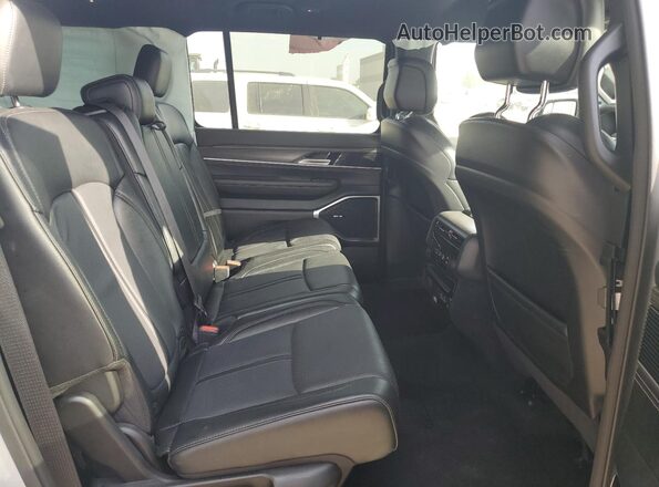 1C4SJRBPXRS135198 2024 JEEP WAGONEER Серебряный Вид задней части салона