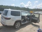 2022 Jeep Wagoneer Series Ii Серебряный vin: 1C4SJUBT0NS130702
