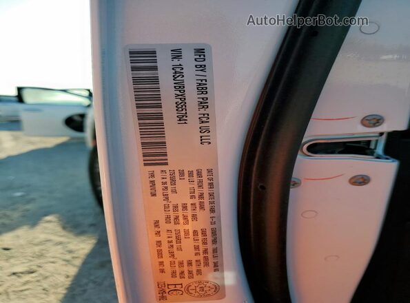 1C4SJVBPXPS557641 2023 JEEP WAGONEER White Widok naklejki z numerem VIN
