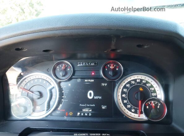 1C6RR7TT2JS176542 2018 RAM 1500 Black Вид задніх сидінь