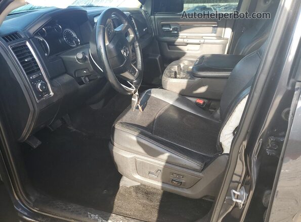 1C6RR7VT7HS566947 2017 RAM 1500 Black Widok wnętrza z przodu