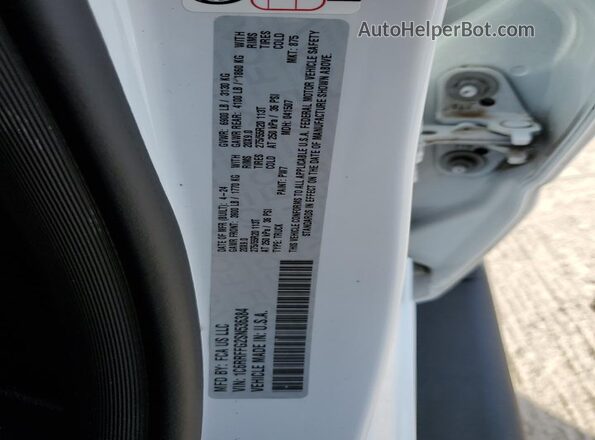 1C6RRFFG2SN536384 2025 RAM 1500 Белый Вид подкапотного пространства