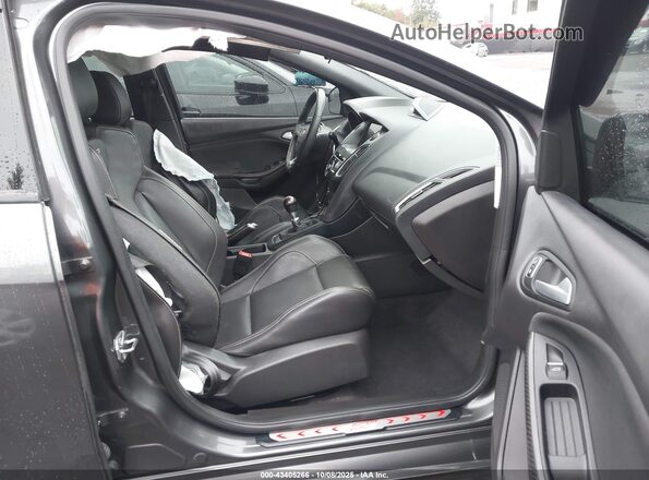 1FADP3L95HL236877 2017 FORD FOCUS ST Серый Вид салона спереди