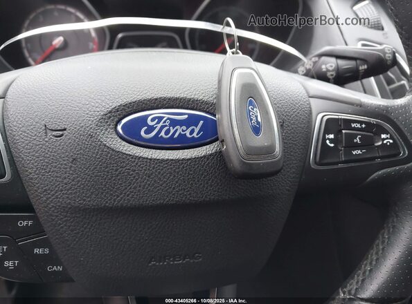 1FADP3L95HL236877 2017 FORD FOCUS ST Серый Вид панели приборов