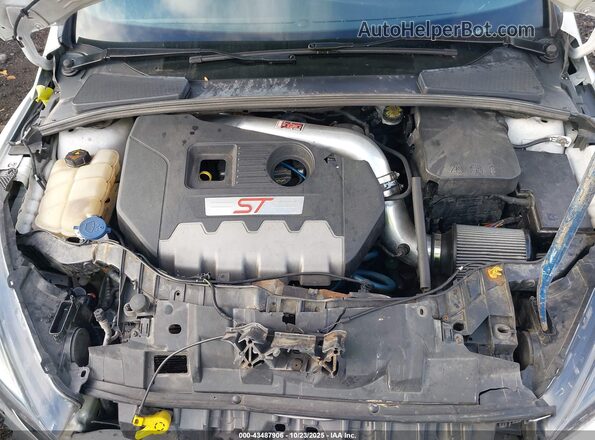 1FADP3L96HL289779 2017 FORD FOCUS ST Белый Вид сзади