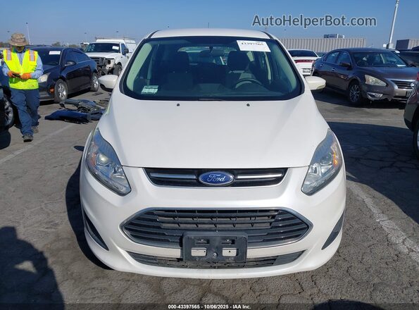 1FADP5EU8HL105696 2017 FORD C-MAX ENERGI Белый Вид щитка приборов
