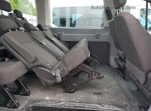 1FBAX2CM0GKB12696 2016 FORD TRANSIT Белый Вид задней части салона