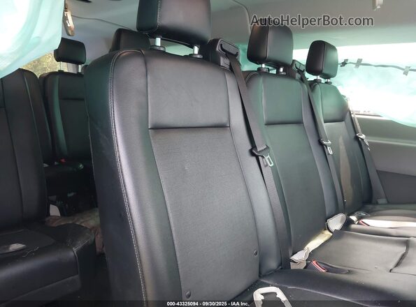 1FBAX2Y88PKA21154 2023 FORD PASSENGER Белый Вид наклейки с VIN-кодом