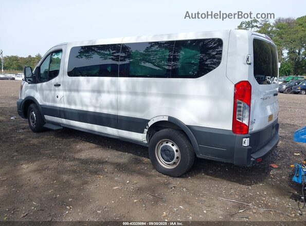 1FBAX2Y88PKA21154 2023 FORD PASSENGER Белый Задняя левая четверть