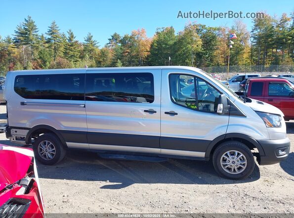 1FBAX2Y88PKC06613 2023 FORD PASSENGER Серебряный Панорамный вид салона 360°