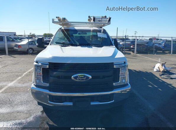 1FD7X2A64KED48278 2019 FORD F-250 White Widok deski rozdzielczej