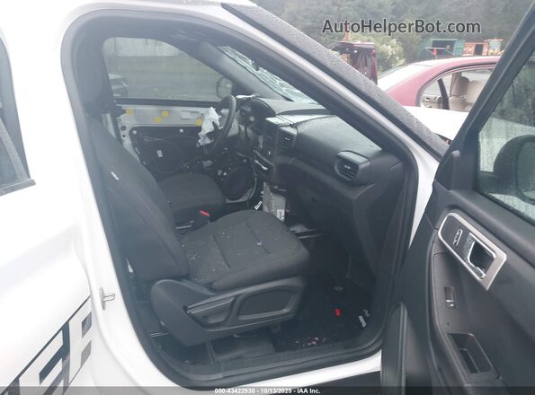 1FM5K8AB5RGA67935 2024 FORD POLICE INTERCEPTOR Белый Вид салона спереди