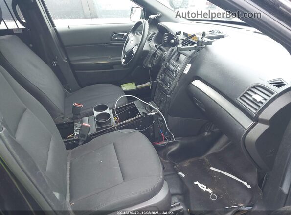 1FM5K8AR2JGA32724 2018 FORD POLICE INTERCEPTOR Черный Вид салона спереди