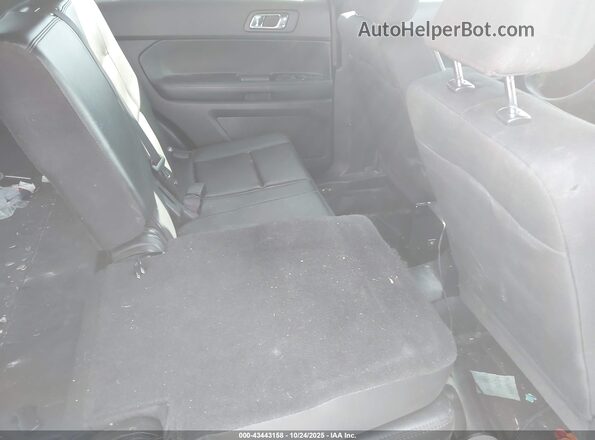 1FM5K8AR8HGD07409 2017 FORD POLICE INTERCEPTOR Silver Widok naklejki z numerem VIN