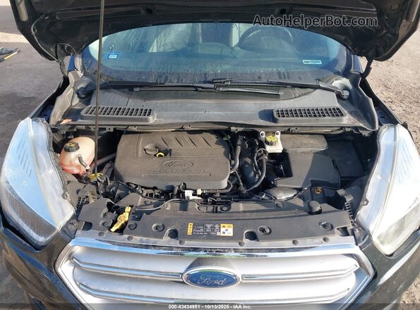 1FMCU0GD0HUF04655 2017 FORD ESCAPE Черный Вид сзади