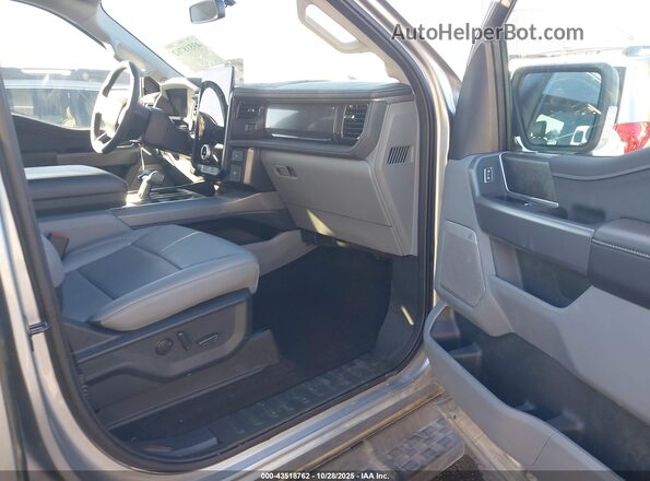 1FT6W3LU7SWG16450 2025 FORD F-150 LIGHTNING Серебряный Вид салона спереди
