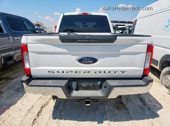 1FT7W2B67JEC78182 2018 FORD F250 Белый Вид сзади