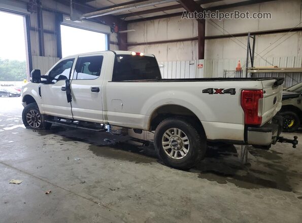 1FT7W2B68JEC77509 2018 FORD F250 White Trasero izquierdo
