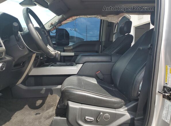 1FT7W2BT3JEC74975 2018 FORD F250 Серебряный Вид салона спереди