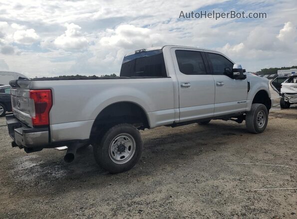 1FT7W2BT3JEC74975 2018 FORD F250 Серебряный Задняя правая четверть