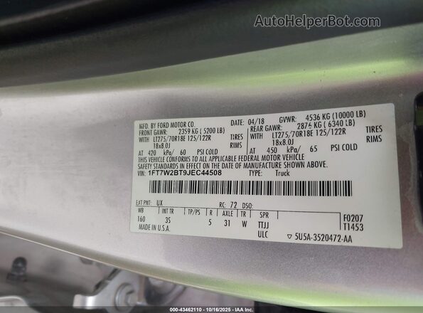 1FT7W2BT9JEC44508 2018 FORD F-250 Серебряный Вид подкапотного пространства