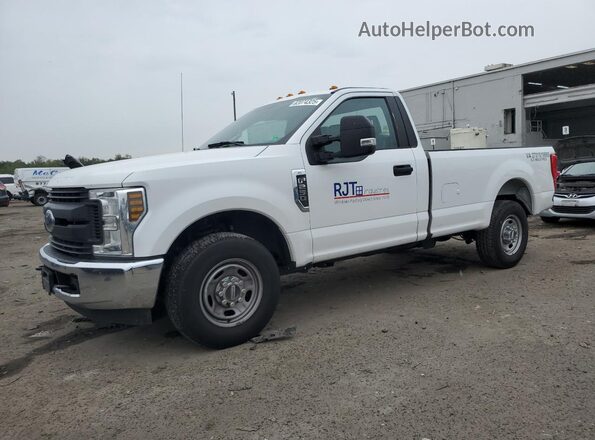 1FTBF2A67JEB80345 2018 FORD F250 Белый Передняя левая четверть