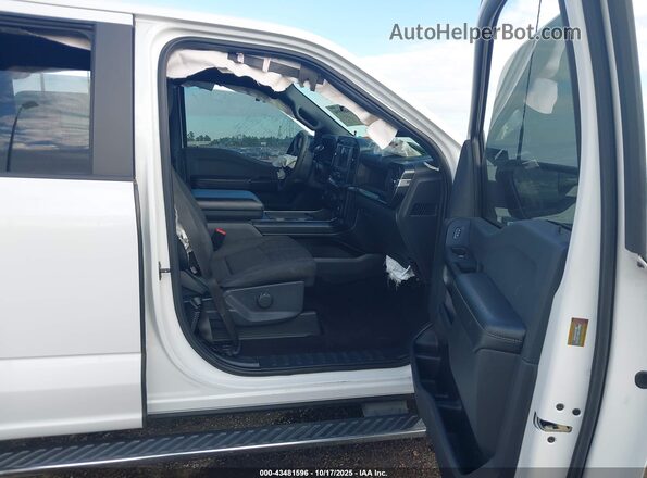 1FTEW1CP6NFA67239 2022 FORD F150 Белый Вид салона спереди