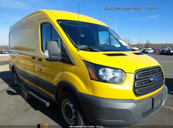 1FTKE2CM4JKA45341 2018 FORD TRANSIT-150 Желтый Вид задней части салона