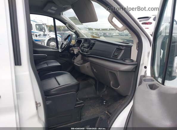 1FTYE1Y80LKB28672 2020 FORD TRANSIT-150 Белый Вид салона спереди